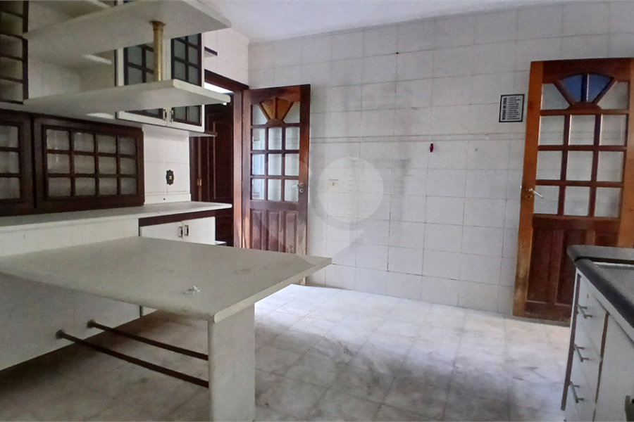 Sobrado à venda com 4 quartos, sendo 1 suíte, em Santana, São Paulo, SP