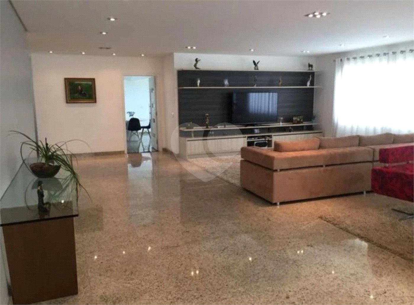 Condomínio à venda com 4 quartos, sendo 2 suítes, em Colinas do Paratehy, Mogi das Cruzes, SP