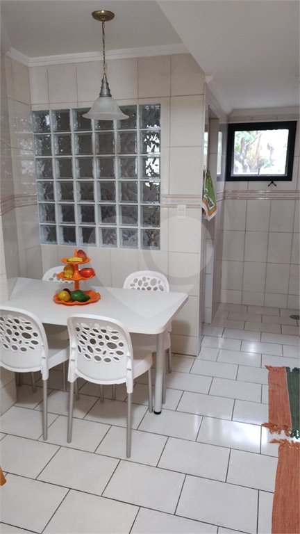 Duplex à venda com 3 quartos, sendo 1 suíte, em Enseada, Guarujá, SP