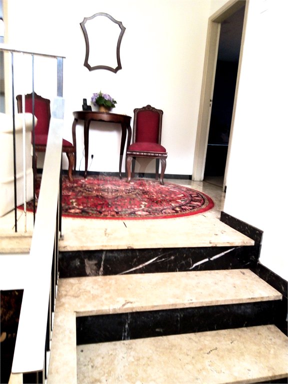 Sobrado à venda com 4 quartos, sendo 1 suíte, em Vila Cordeiro, São Paulo, SP