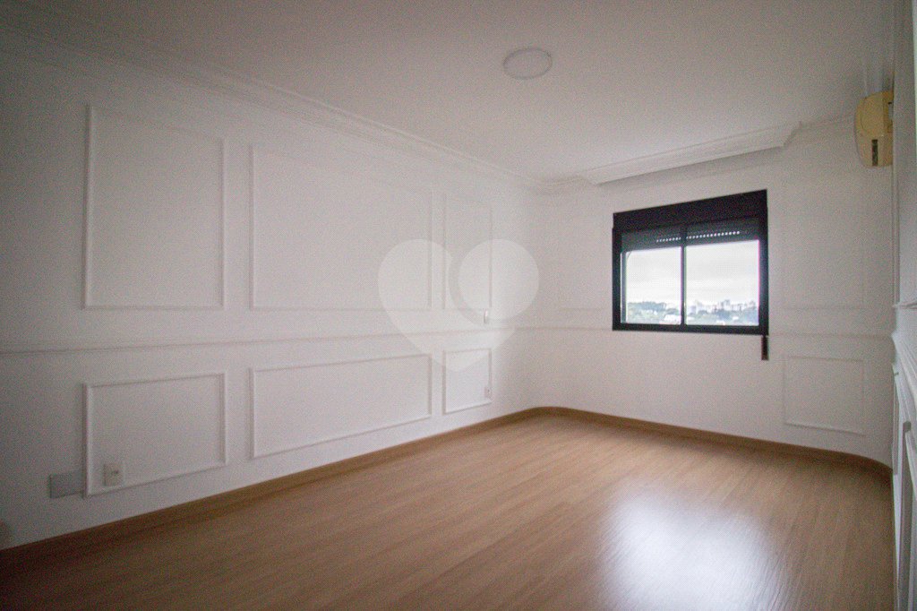 Apartamento à venda com 4 suítes em Jardim Marajoara, São Paulo, SP