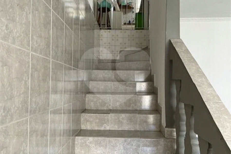 Sobrado à venda com 2 quartos em Santa Terezinha, São Paulo, SP