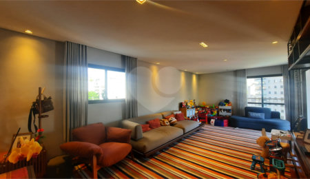 Apartamento à venda com 4 quartos, sendo 2 suítes, em Morumbi, São Paulo, SP