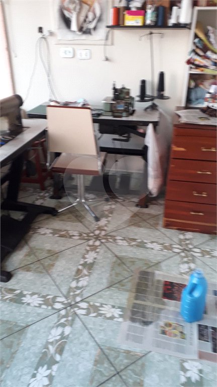 Sobrado à venda com 4 quartos no Brasilândia, São Paulo, SP