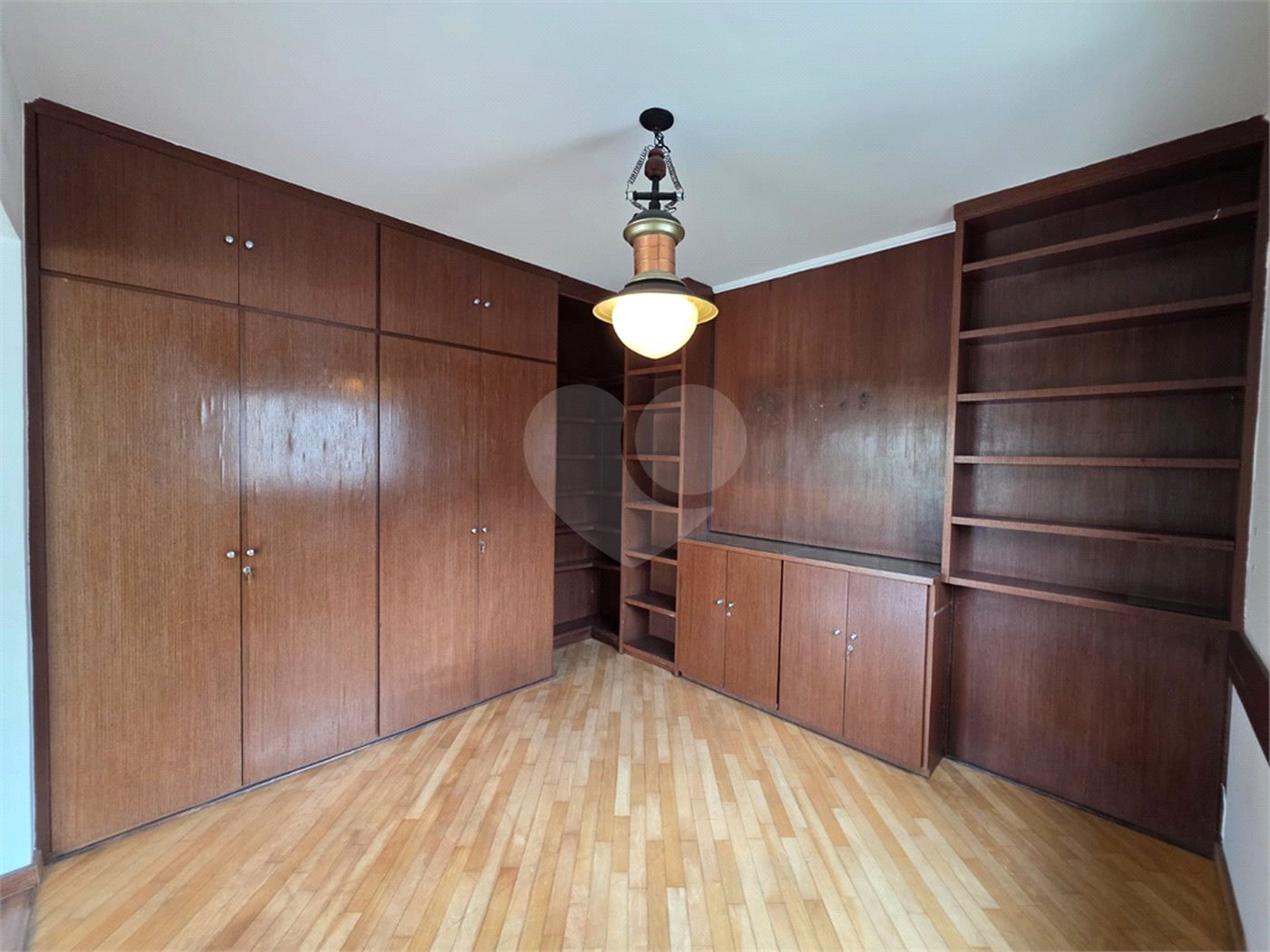 Apartamento à venda com 3 suítes em Vila Uberabinha, São Paulo, SP