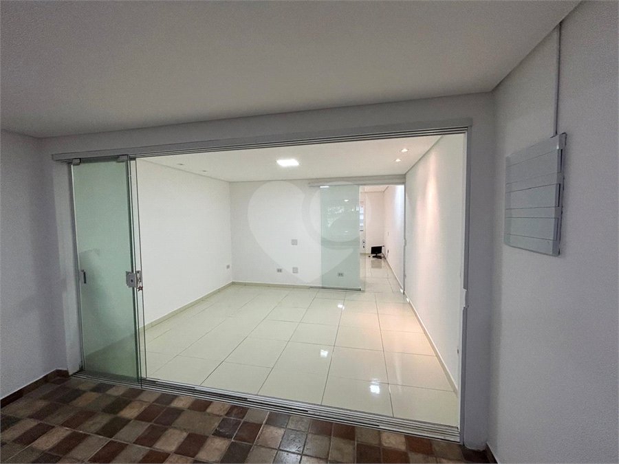 Casa de Vila para alugar com 4 suítes em Vila Romana, São Paulo, SP