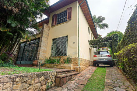 Sobrado à venda com 3 quartos em Jardim Petrópolis, São Paulo, SP