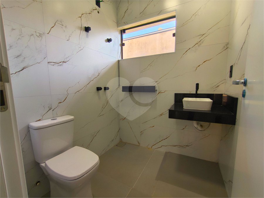 Casa à venda com 3 quartos, sendo 1 suíte, no condomínio Horto Florestal Villagio, Sorocaba - SP