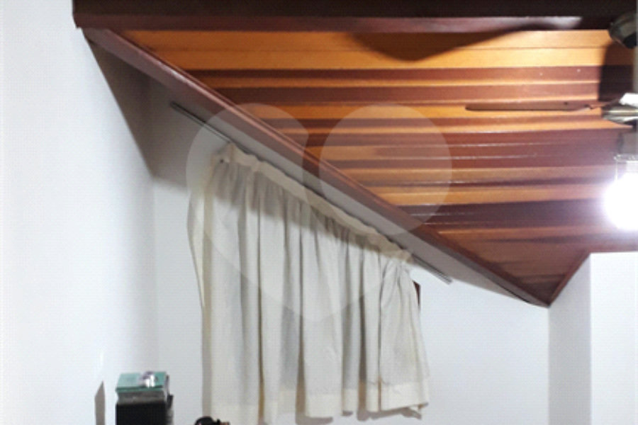 Casa à venda com 3 quartos, sendo 1 suíte, no condomínio Barbará Ii, São Paulo - SP