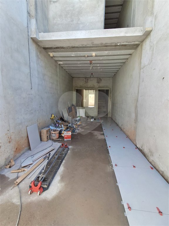 Sobrado à venda com 3 quartos, sendo 1 suíte,  em Vila Laís, São Paulo, SP