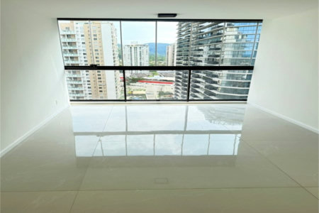 Apartamento à venda com 3 quartos, sendo 1 suíte,  em Recreio dos Bandeirantes, Rio de Janeiro, RJ