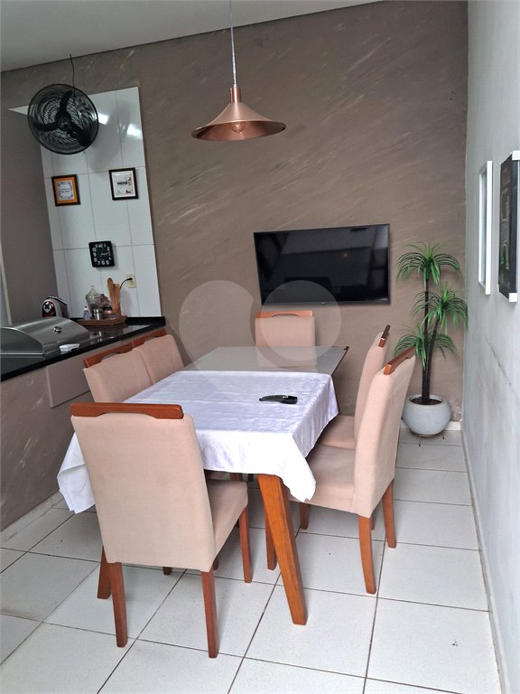 Casa à venda com 3 quartos, sendo 1 suíte, em Núcleo Residencial Professor Carlos Aldrovandi, Indaiatuba, SP