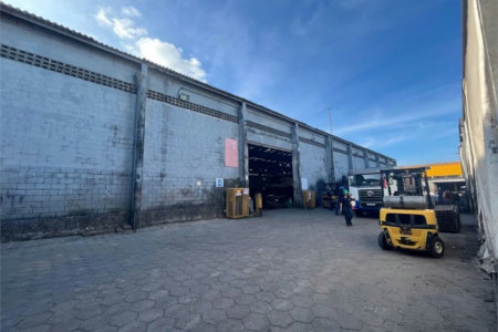 Box/Garagem Comercial à venda, Esplanada dos Barreiros, São Vicente - GR0001.