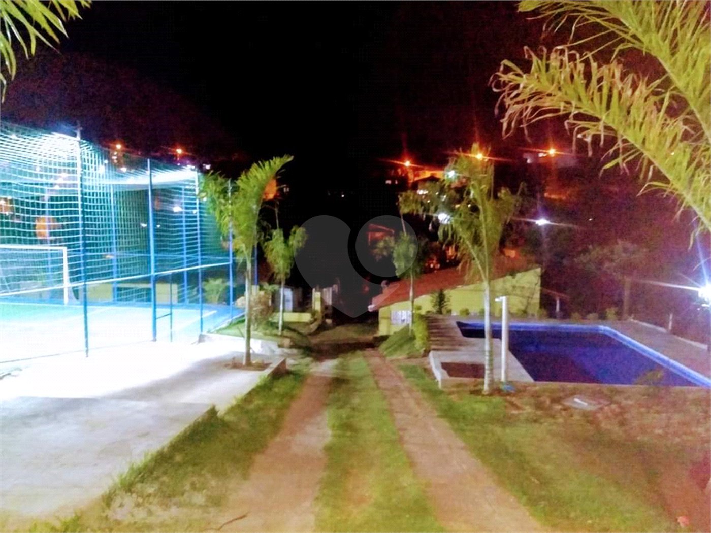 Chácara para alugar com 5 quartos, sendo 3 suítes, em Jardim Estância Brasil, Atibaia, SP