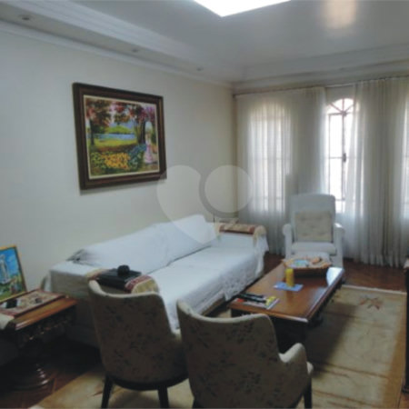 Sobrado à venda com 4 quartos, sendo 1 suíte, em Vila Gustavo, São Paulo, SP