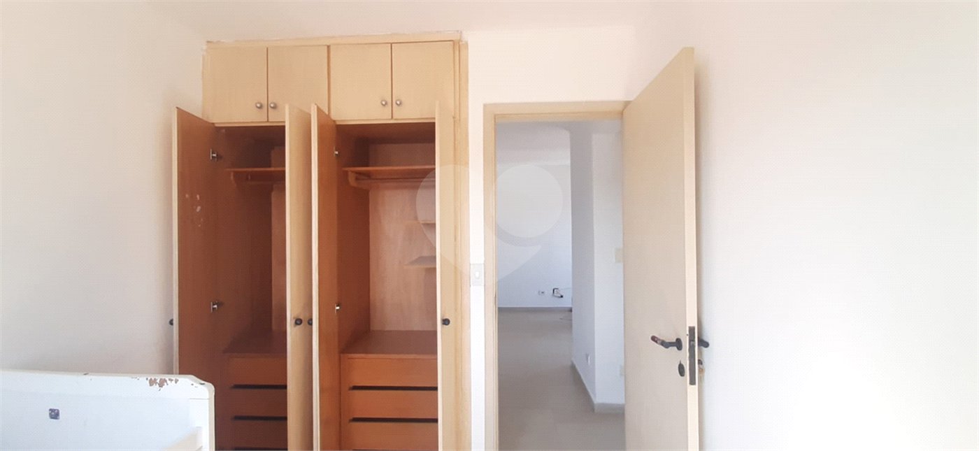 Apartamento à venda com 2 quartos em Vila Romero, São Paulo, SP
