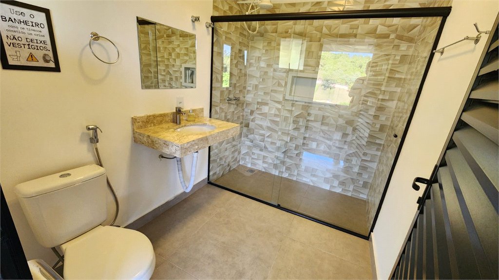 Casa à venda com 6 quartos, sendo 5 suítes, no condomínio Jardim Primavera, Louveira - SP