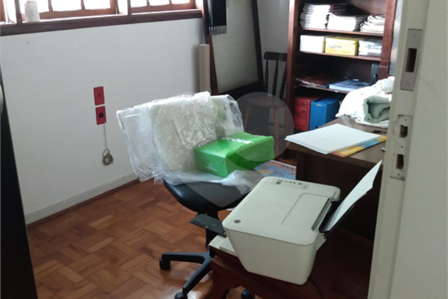 Casa à venda com 6 quartos, sendo 2 suítes, em Tremembé, São Paulo, SP