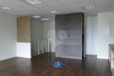 Sala à venda em Vila São Francisco (zona Sul), São Paulo, SP