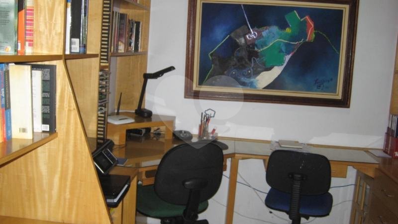 Casa à venda com 3 quartos, sendo 1 suíte, em Saúde, São Paulo, SP