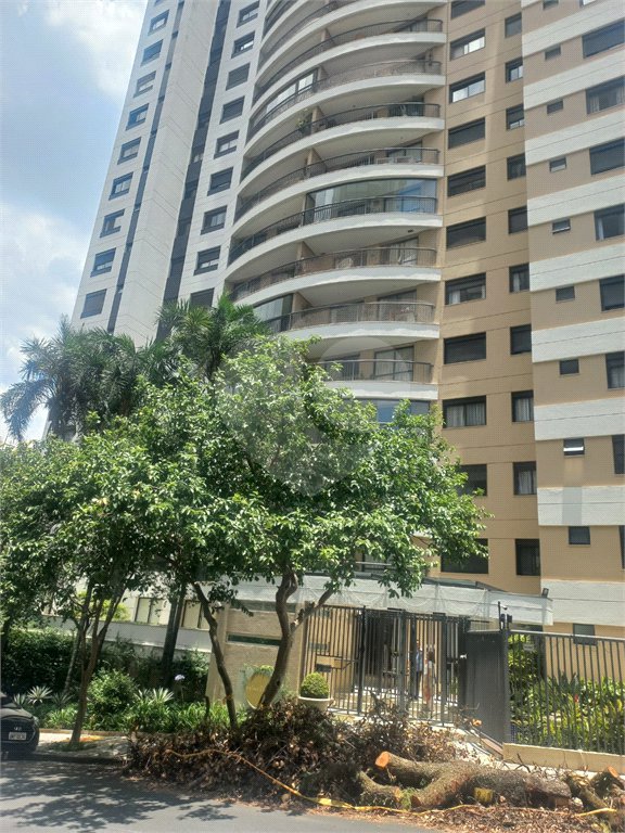 Apartamento à venda com 3 suítes em Vila Pompéia, São Paulo, SP