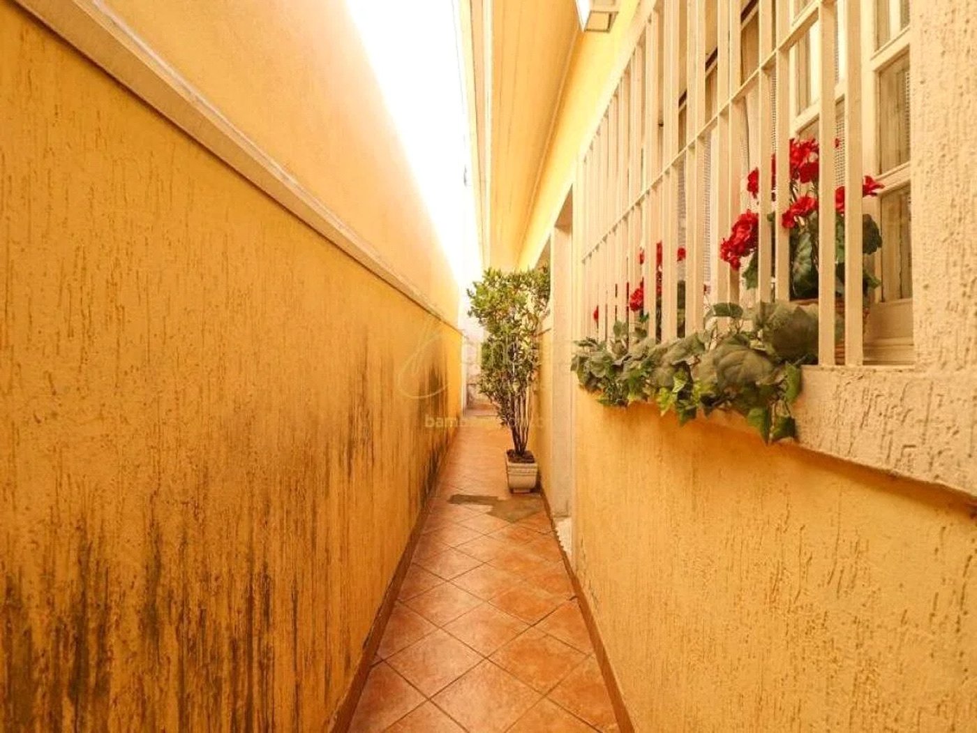 Casa à venda com 4 quartos, sendo 2 suítes, em Jardim Trussardi, São Paulo, SP