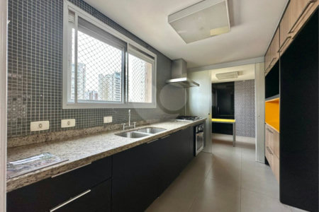 Apartamento à venda com 4 quartos, sendo 3 suítes, em Vila Leopoldina, São Paulo, SP