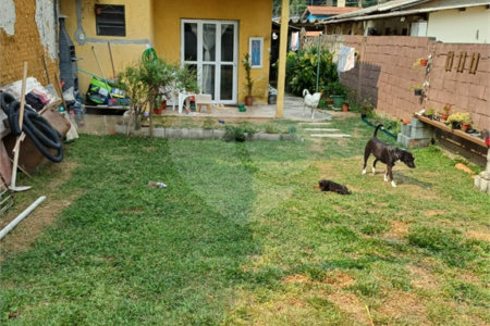 Casa à venda com 2 quartos em Vila Bernadotti, Mogi das Cruzes, SP