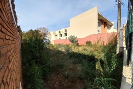 Terreno para venda no Jardim São Carlos.