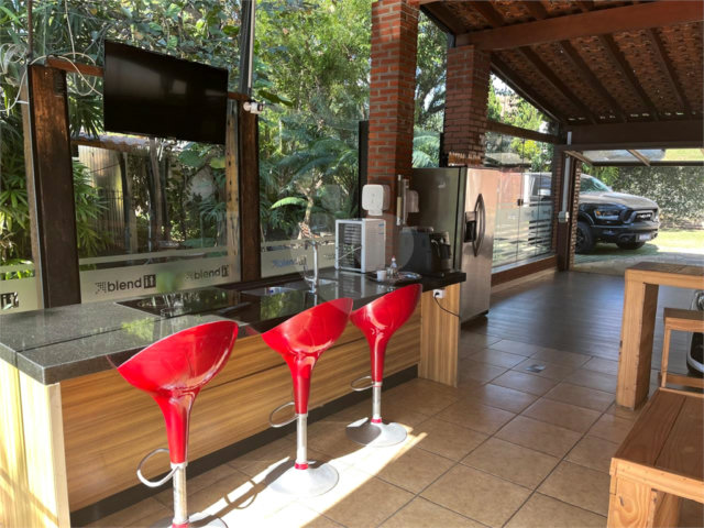 Casa Térrea para alugar com 5 quartos, sendo 2 suítes,  em Brooklin Paulista, São Paulo, SP