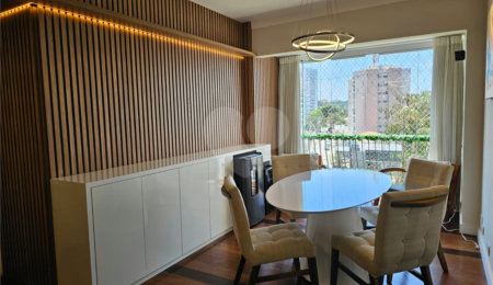 Apartamento à venda com 3 quartos, sendo 1 suíte,  em Santo Amaro, São Paulo, SP