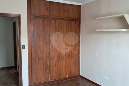 Casa à venda ou para alugar com 3 quartos, sendo 1 suíte, no condomínio Maison, São Paulo - SP