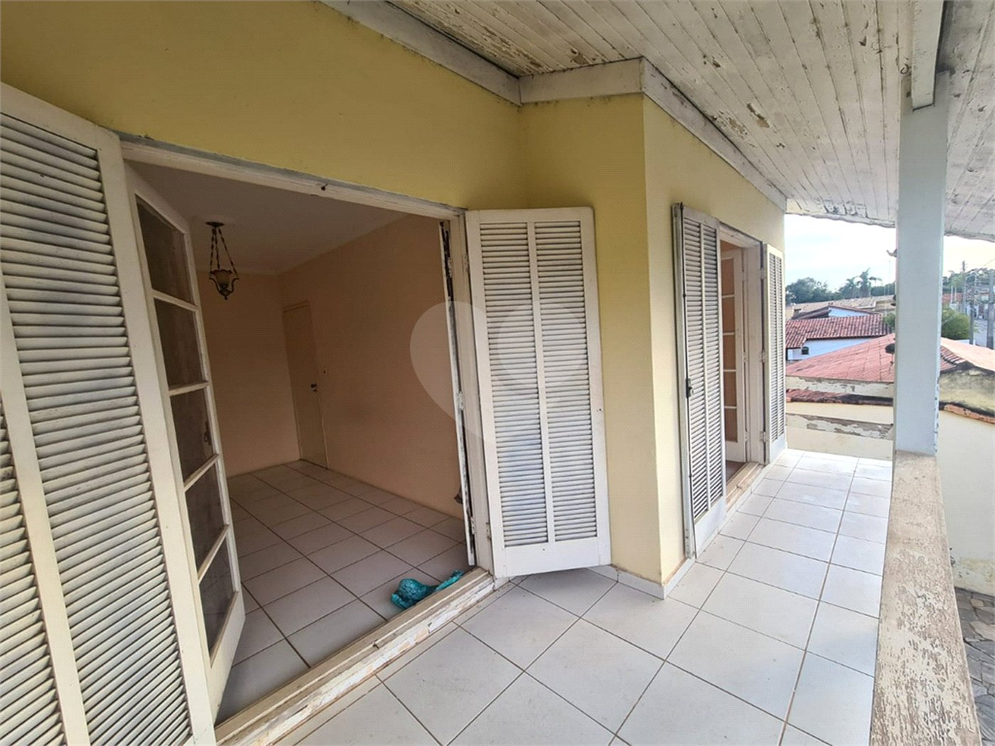 Casa à venda com 3 quartos, sendo 1 suíte, no Centro, Araçoiaba da Serra, SP