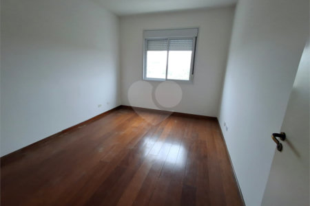 Apartamento para alugar com 3 quartos, sendo 1 suíte, em Chácara Santo Antônio, São Paulo, SP