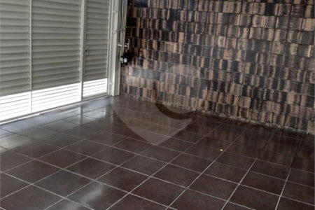 Casa à venda com 4 quartos, sendo 1 suíte, em Alto da Lapa, São Paulo, SP