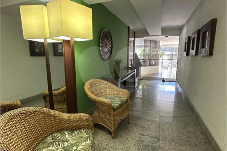Apartamento à venda com 3 quartos, sendo 1 suíte, em Passagem, Cabo Frio, RJ