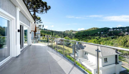 Casa à venda com 3 suítes no condomínio Condade Di Alphaville, Gramado - RS