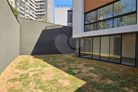 Casa à venda com 4 suítes no condomínio Cube Cidade Jardim, São Paulo - SP