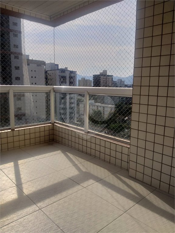 Apartamento à venda com 2 suítes em Guilhermina, Praia Grande, SP