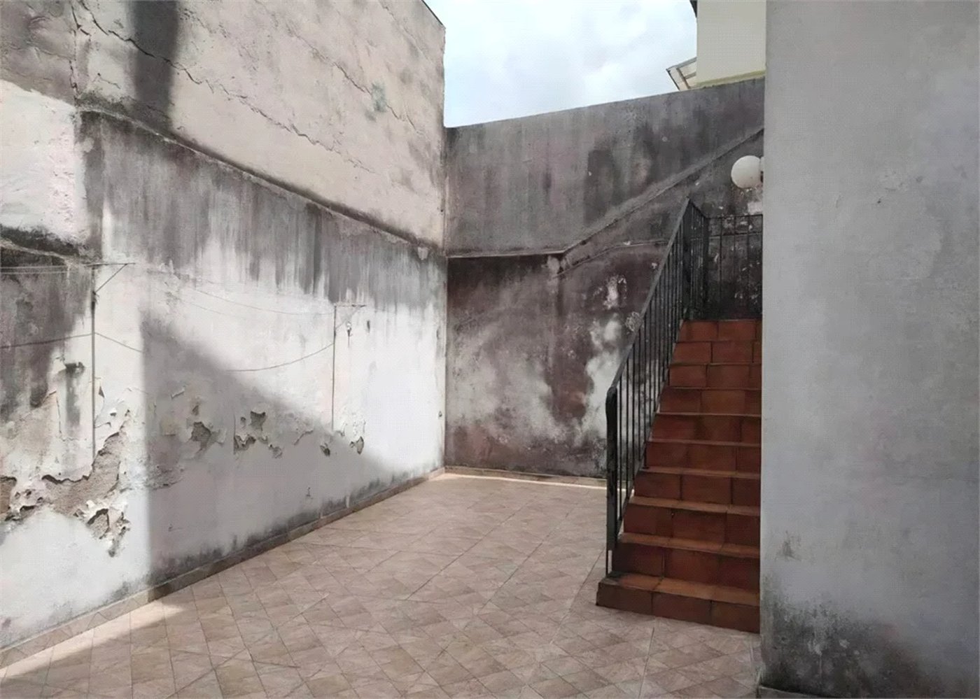 Sobrado à venda com 3 quartos, sendo 1 suíte, em Jardim Ester, São Paulo, SP