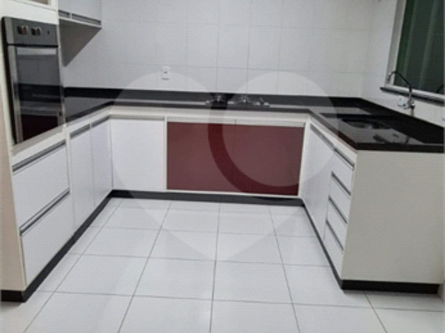 Casa à venda com 3 quartos, sendo 1 suíte,  no condomínio Alvorada Parque Vitória, São Paulo - SP