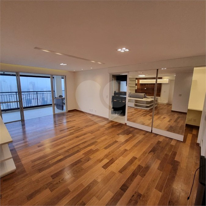 Apartamento à venda com 3 suítes em Santana, São Paulo, SP