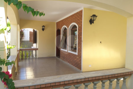 Casa à venda com 3 quartos, sendo 1 suíte,  em Santa Rosa, Vinhedo, SP