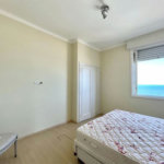Apartamento Frente Mar com 4 Quartos para Venda ou Locação em Pitangueiras – Guarujá/SP