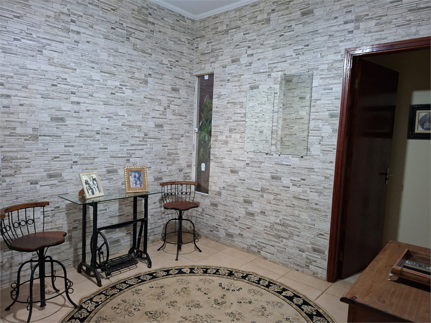 Chácara à venda com 3 quartos, sendo 1 suíte,  em Ribeirãozinho, Alambari, SP
