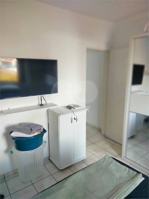 Sobrado à venda com 2 quartos em Jardim Santa Rosa, Taboão da Serra, SP