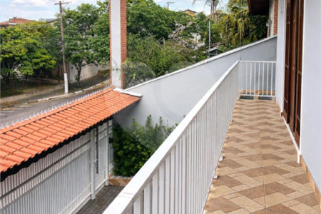 Casa à venda com 4 quartos, sendo 1 suíte, em City Bussocaba, Osasco, SP