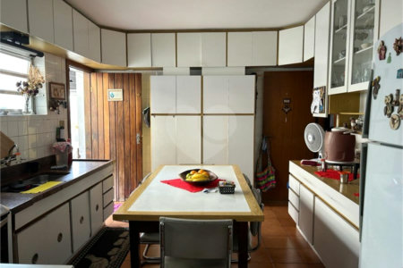 Casa à venda com 3 suítes em Jardim Colombo, São Paulo, SP