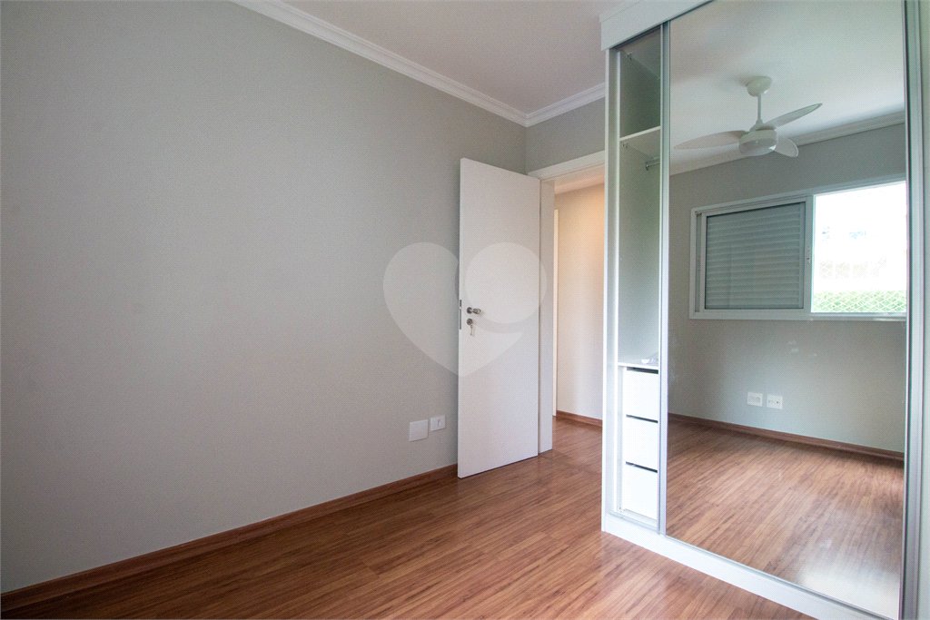 Apartamento à venda com 3 quartos, sendo 1 suíte, em Panamby, São Paulo, SP