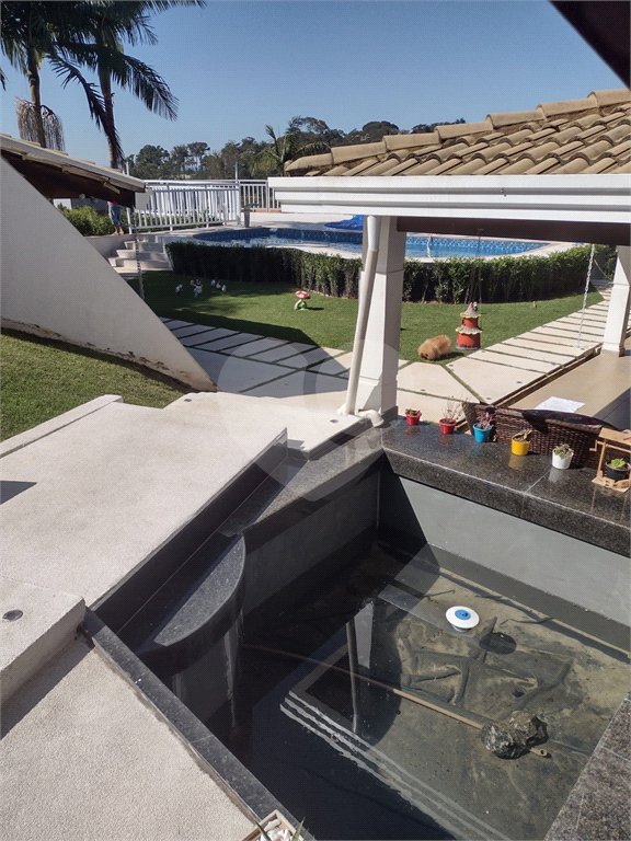 Casa à venda com 5 quartos, sendo 4 suítes, no condomínio Clube Florada Suzano, Suzano - SP